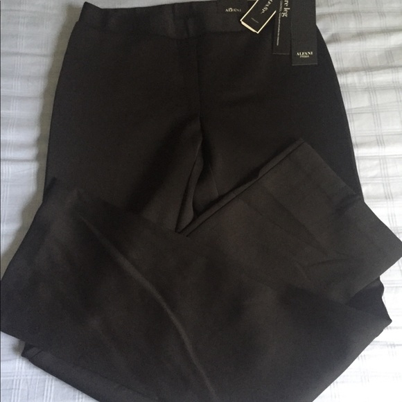 Alfani flare leg - Picture 4 of 7